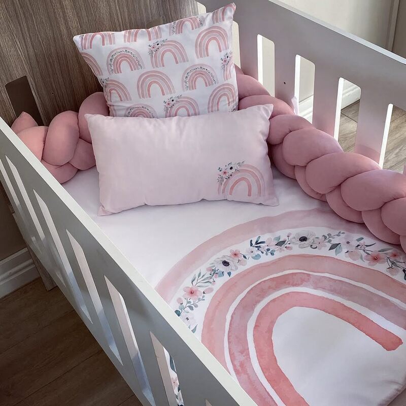 Matching bedding set