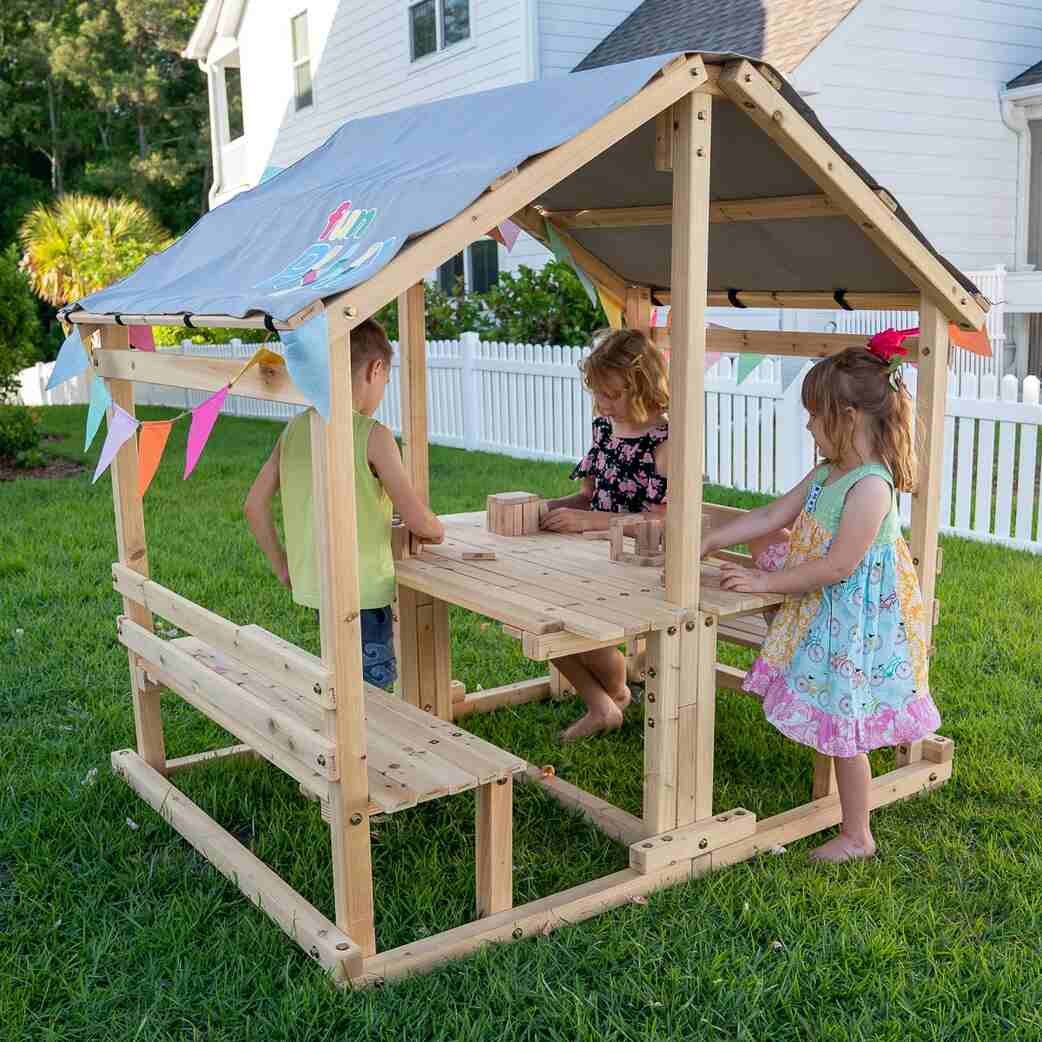 DIY Playhouse or Fort