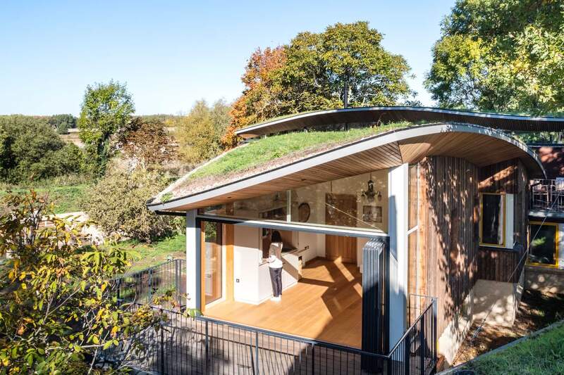 Eco-friendly Green Roof Overhang