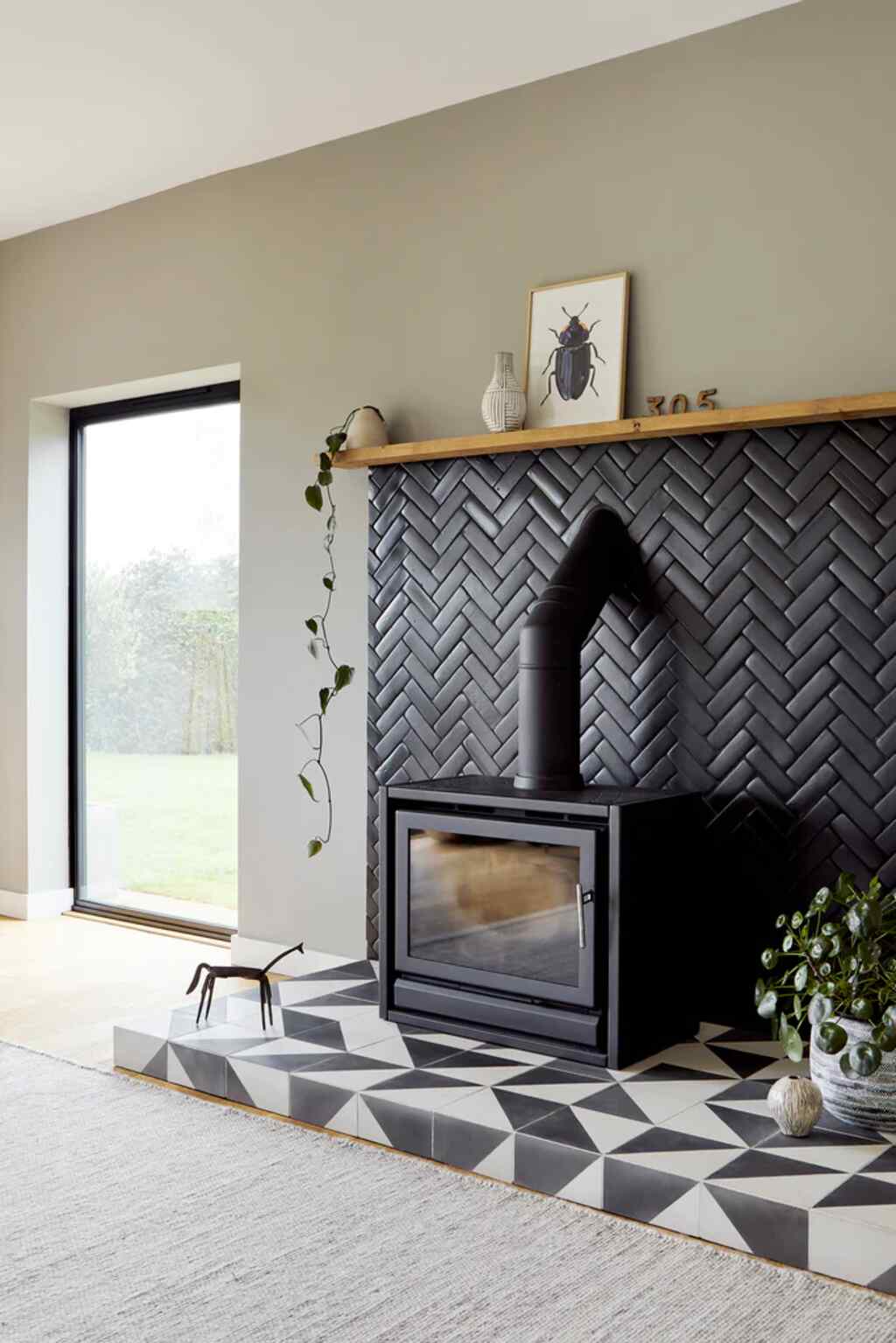 Hexagonal Matte Black Tiles with Gold Grout