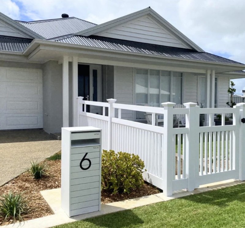 Hamptons Letterbox