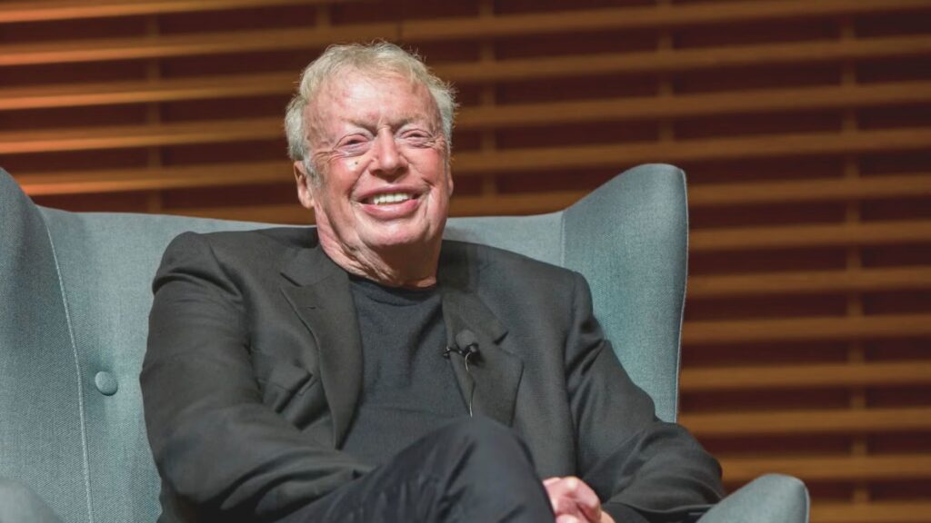 Where Does Phil Knight Live? Phil Knight