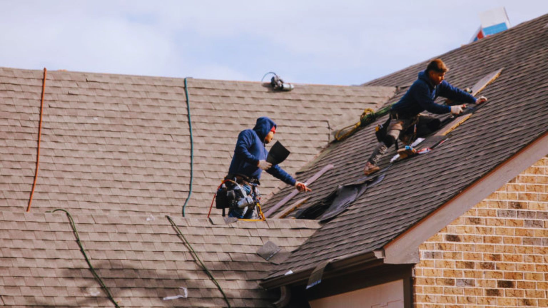 How to Identify the Best Roofing Contractors in CT