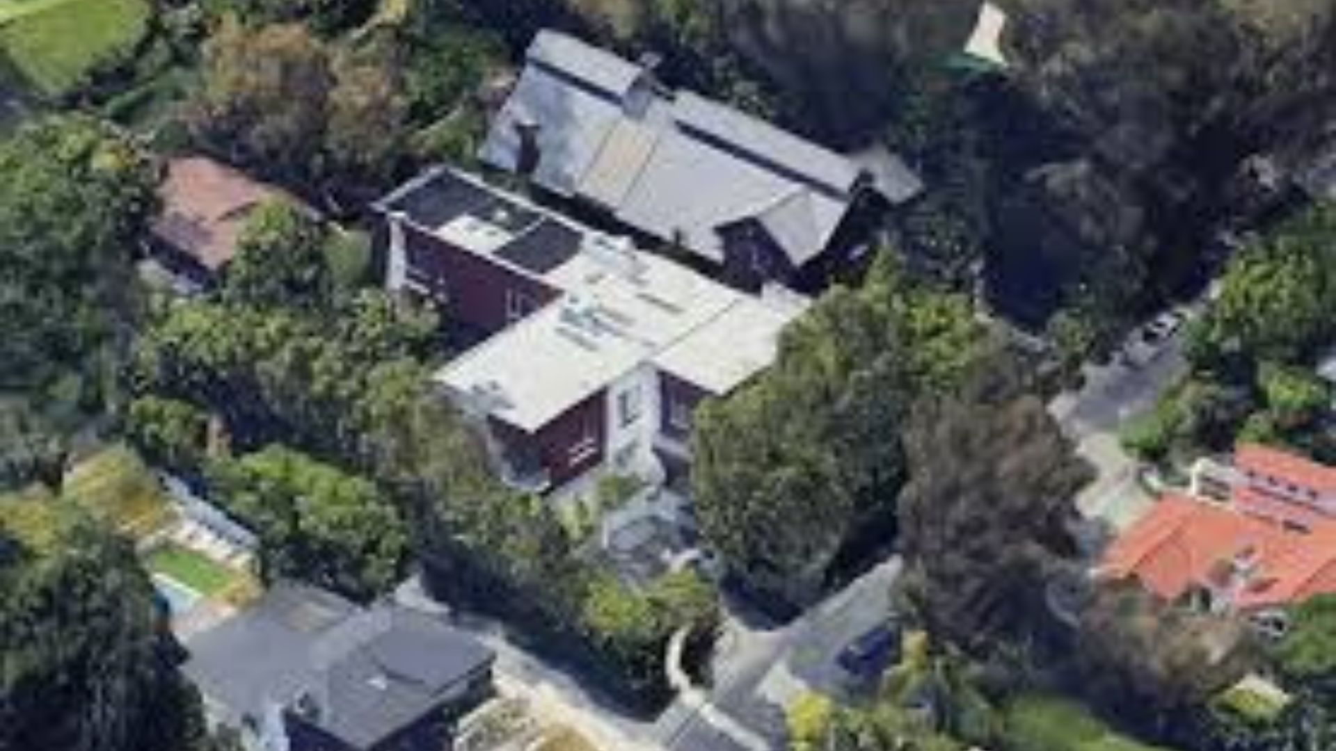 The Hollywood Hills Compound He's Leaving Behind