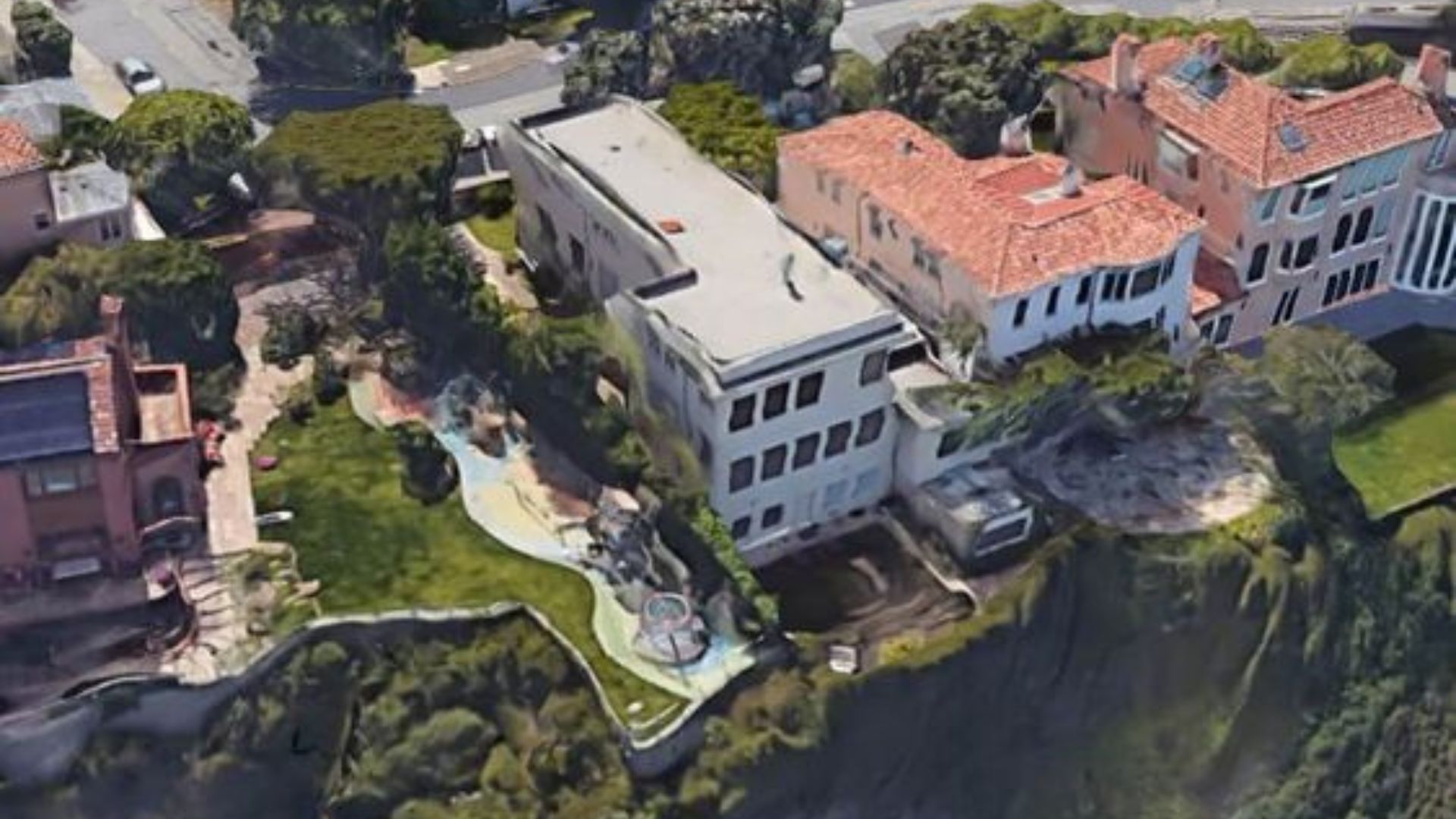 Where Does James Hetfield Live Currently